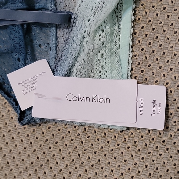 NWT Calvin Klein Lace Triangle Longline Bralettes- Size:L- Available in 4 colors - Picture 15 of 15